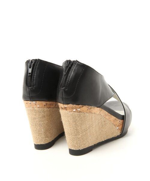 JEANASIS(ジーナシス)の「クロスWヒールサンダル(シューズ・レディース・アイボリー/ブラック・M(23-23.5)/L(23.5-24))」の5枚目の写真