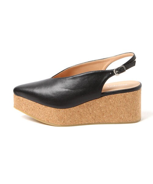 Andemiu（アンデミュウ）の「アツゾコストラップミュール（シューズ・ホワイト/ブラック/ベージュ）」の4枚目の写真