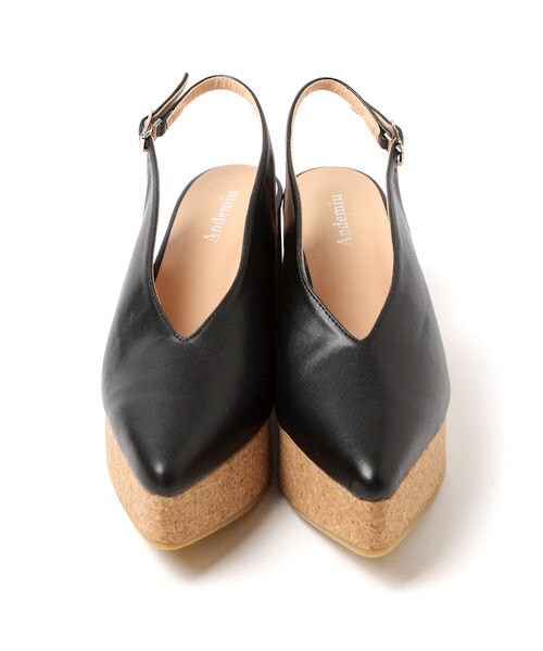 Andemiu（アンデミュウ）の「アツゾコストラップミュール（シューズ・ホワイト/ブラック/ベージュ）」の8枚目の写真