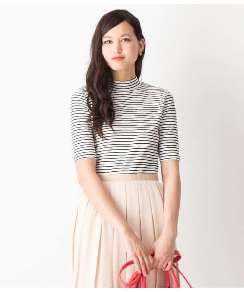 VIS(ビス)の「【先行受注】プチハイネック5分袖プルオーバー【秋の新作】(Tシャツ/カットソー・レディース・ブラック/ブラック系/ホワイト/ブルー・M)」の5枚目の写真