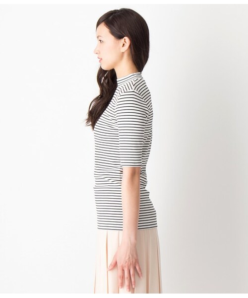 VIS(ビス)の「【先行受注】プチハイネック5分袖プルオーバー【秋の新作】(Tシャツ/カットソー・レディース・ブラック/ブラック系/ホワイト/ブルー・M)」の6枚目の写真