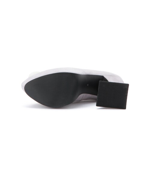 G.V.G.V.（ジーヴィージーヴィー）の「POM POM FLARED HEEL BOOTIES（シューズ・レディース・GREY・M）」の7枚目の写真