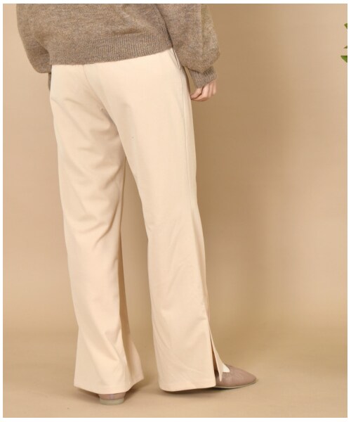 w closet（ダブルクローゼット）の「ツイルカットジョーゼット セミフレアパンツ（パンツ・レディース・アイボリー/ベージュピンク/キミドリ/グリーン/ブラック・FREE/23.5/24.5）」の20枚目の写真
