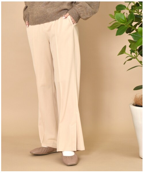 w closet（ダブルクローゼット）の「ツイルカットジョーゼット セミフレアパンツ（パンツ・レディース・アイボリー/ベージュピンク/キミドリ/グリーン/ブラック・FREE/23.5/24.5）」の7枚目の写真