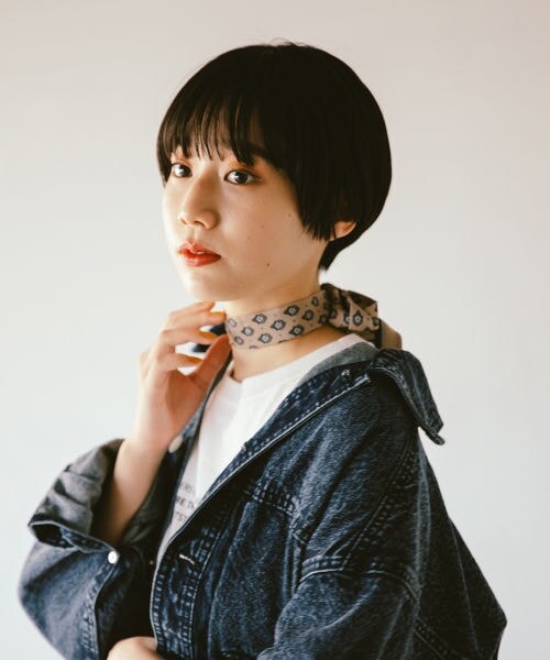 PAGEBOY（ページボーイ）の「ヴィンテージコモンスカーフ（ファッション雑貨・ブラック/ベージュ）」の4枚目の写真