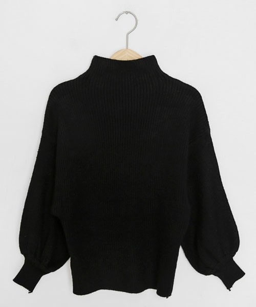 DHOLIC（ディーホリック）の「パフハイネックニット（ニット/セーター・レディース・ホワイト/ブラック/ベージュ・FREE）」の2枚目の写真