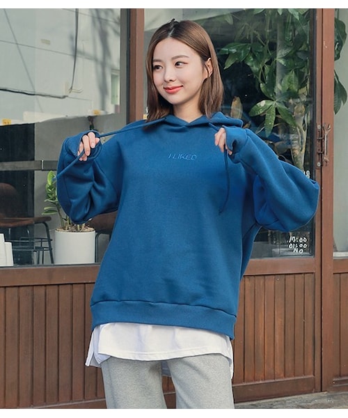 HOTPING（ホッピン）の「レイヤード風裏起毛ルーズフードパーカー（スウェット・レディース・Green/Blue/Black/Grey/Pink・フリーサイズ）」の4枚目の写真