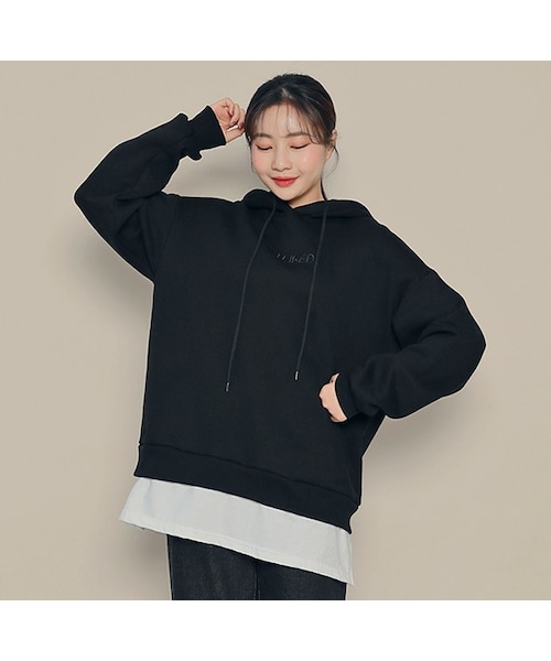 HOTPING（ホッピン）の「レイヤード風裏起毛ルーズフードパーカー（スウェット・レディース・Green/Blue/Black/Grey/Pink・フリーサイズ）」の2枚目の写真