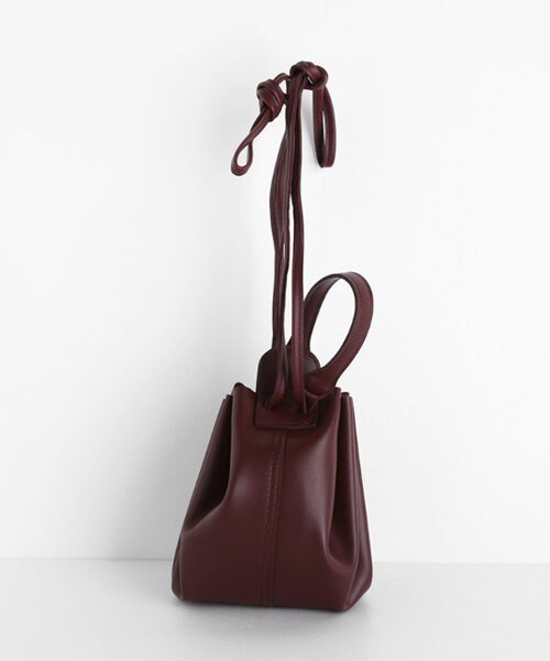 DHOLIC（ディーホリック）の「ストリング巾着バッグ（ショルダーバッグ・レディース・グリーン/ブラウン/ブラック/ベージュ/レッド・FREE）」の5枚目の写真