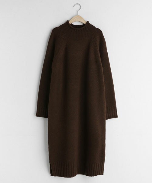 DHOLIC(ディーホリック)の「ロールヘムニットワンピース(ワンピース・レディース・ブラウン/ブルー/グリーン/ベージュ・FREE)」の1枚目の写真