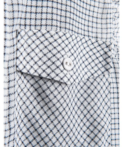 PAZZO（パッゾ）の「知性雙線小格紋袖荷葉襯衫（トップス・レディース・白底黑條/黑底白條・S/M/L）」の3枚目の写真