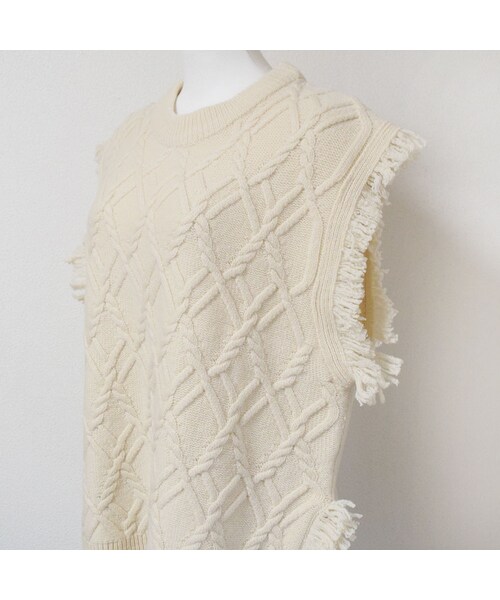 no brand（ノーブランド）の「フリンジケーブルニットベスト（ベスト・レディース・その他）」の9枚目の写真