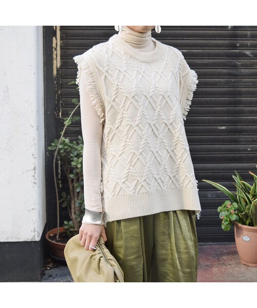 no brand（ノーブランド）の「フリンジケーブルニットベスト（ベスト・レディース・その他）」の3枚目の写真