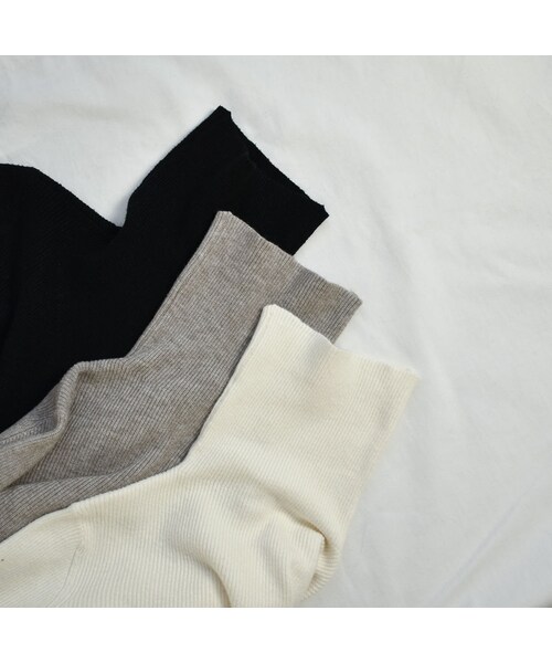 Lavish Gate（ラヴィッシュゲート）の「knit-02079　ハイゲージ　リブタートルネック ニット プルオーバー　オートミール　オフホワイト　ブラック（ニット/セーター・レディース・その他）」の15枚目の写真