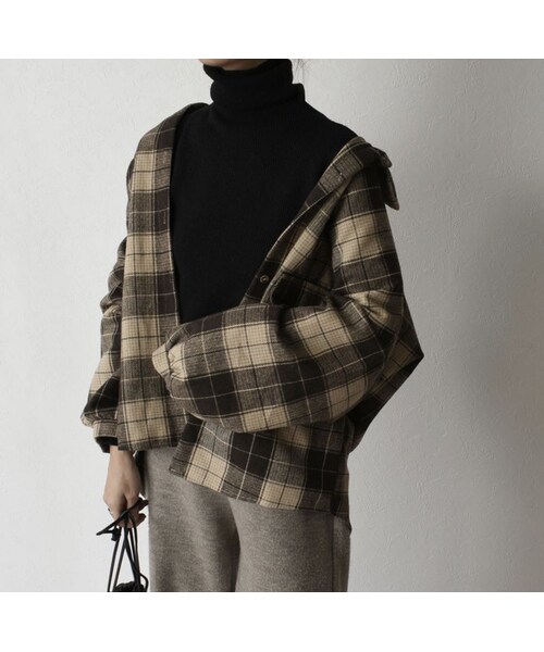 Lavish Gate（ラヴィッシュゲート）の「knit-02079　ハイゲージ　リブタートルネック ニット プルオーバー　オートミール　オフホワイト　ブラック（ニット/セーター・レディース・その他）」の4枚目の写真