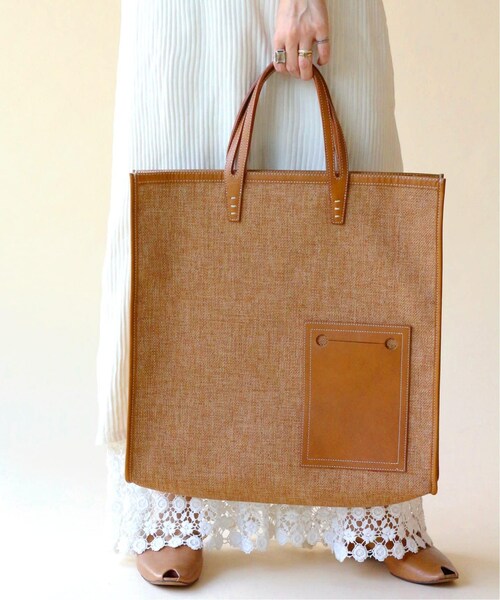 IENA（イエナ）の「別注レザーパッチ◆（バッグ・キャメル/フリー/取り寄せ）」の12枚目の写真