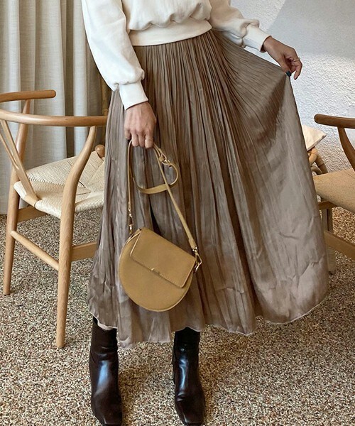 DHOLIC（ディーホリック）の「シルキーギャザースカート（スカート・レディース・ブラック/ベージュ/ホワイト/グリーン・FREE）」の3枚目の写真