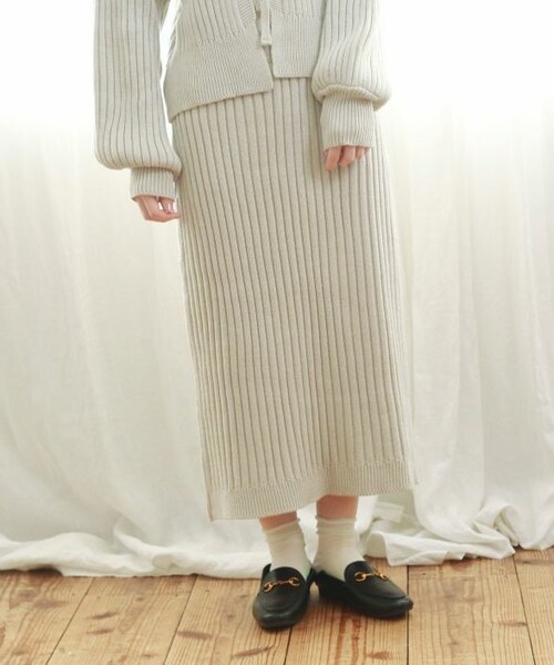Crisp（クリスプ）の「２WAYリブニットスカート[c2k2600]（スカート・レディース・アイボリー/ライトグレー・FREE）」の2枚目の写真