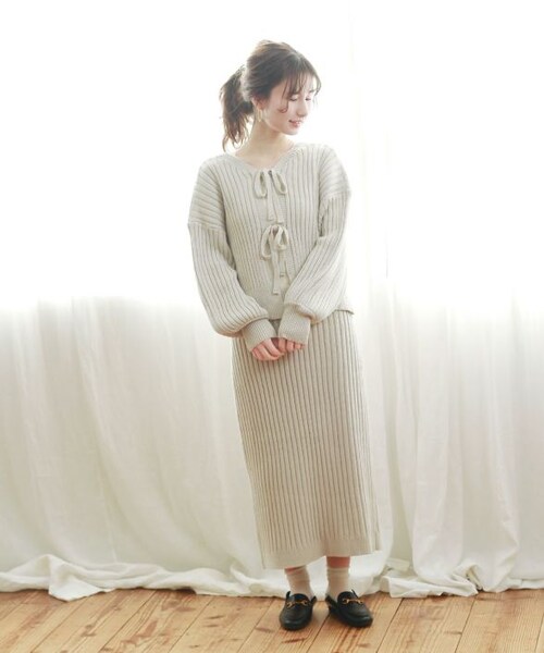 Crisp（クリスプ）の「２WAYリブニットスカート[c2k2600]（スカート・レディース・アイボリー/ライトグレー・FREE）」の4枚目の写真