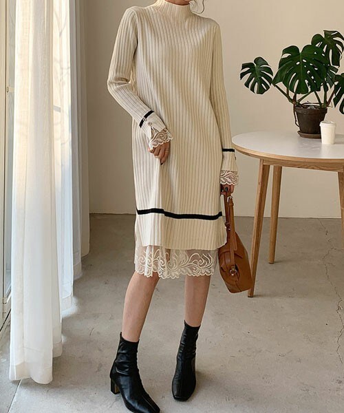 DHOLIC（ディーホリック）の「レースヘム配色ニットワンピース（ワンピース・レディース・ブラック/ホワイト・FREE）」の2枚目の写真