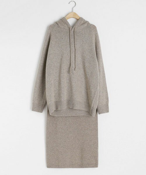 DHOLIC(ディーホリック)の「ウール混ニットフーディ&スカートSET(ニット/セーター・レディース・グレー/ブラウン・FREE)」の2枚目の写真