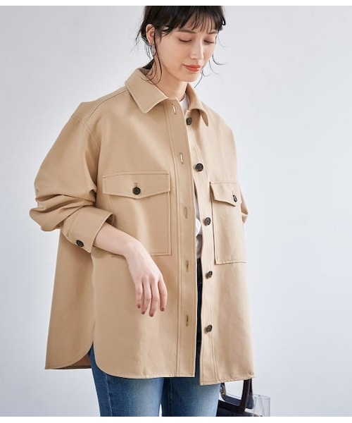 ADAM ET ROPE'(アダムエロペ)の「コットンダブルクロスCPO(ジャケット/アウター・レディース・ベージュ/サックス・F)」の1枚目の写真