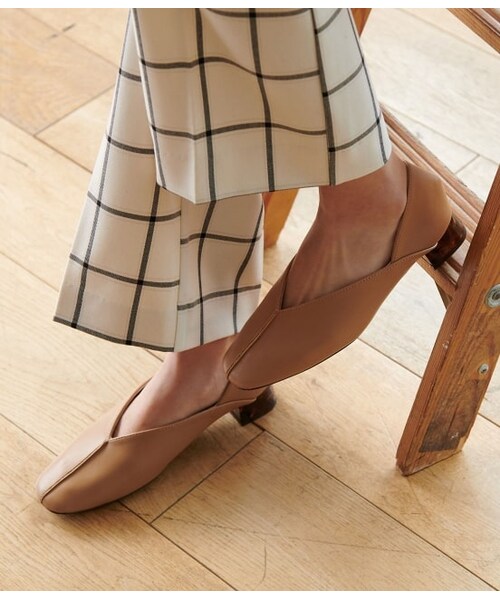 ROPE' PICNIC(ロペピクニック)の「センターシーム甲深バブーシュ(シューズ・レディース・ベージュ/シルバー/キャメル系/ブラック・24.5/24.0/23.5/23.0/25.0)」の3枚目の写真