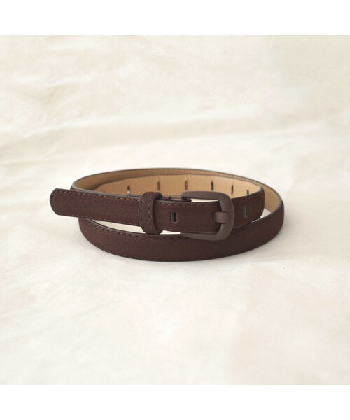Lavish Gate(ラヴィッシュゲート)の「mb-belt-02034 エコスエード 細ベルト ブラック ブラウン(ベルト・レディース・その他)」の1枚目の写真
