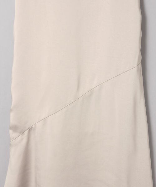 JEANASIS（ジーナシス）の「サテンキリカエマーメイドスカート（スカート・グレージュ()/モカ()/ブルー()）」の7枚目の写真