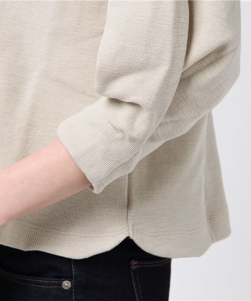 RNA-N（アールエヌエーエヌ）の「M0604 スラブサーフニットVプルオーバー（トップス・レディース・ネイビー/ダークグリーン）」の5枚目の写真