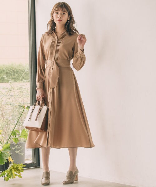 Andemiu（アンデミュウ）の「ピンタックシャツワンピース（ワンピース/ドレス・ベージュ/ライトグリーン/ブルー）」の5枚目の写真