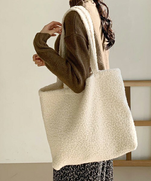 DHOLIC（ディーホリック）の「ボアトートバッグ（トートバッグ・レディース・ブラウン/ホワイト・FREE）」の2枚目の写真