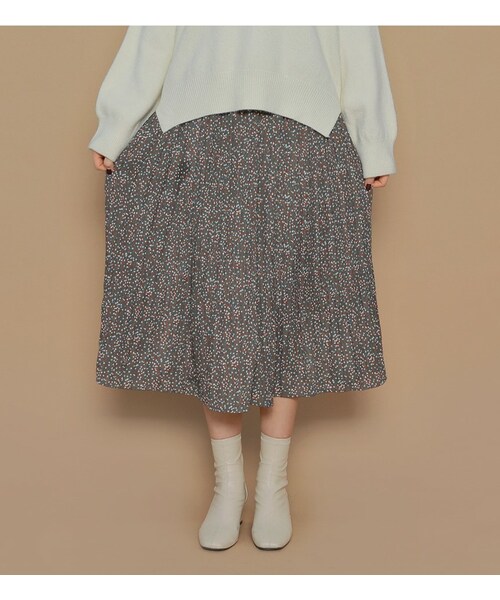 HOTPING（ホッピン）の「フラワーミディプリーツスカート（スカート・レディース・Brown/Black/Green・フリーサイズ）」の3枚目の写真