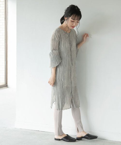 LOWRYS FARM（ローリーズファーム）の「カットフレアレギンス（パンツ・ブラウン/カーキ）」の7枚目の写真