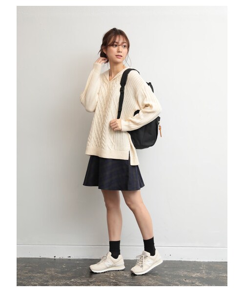 earth music&ecology(アースミュージックアンドエコロジー)の「ラッフルミニチェックスカート(スカート・ベージュ/ネイビー・S/M)」の8枚目の写真