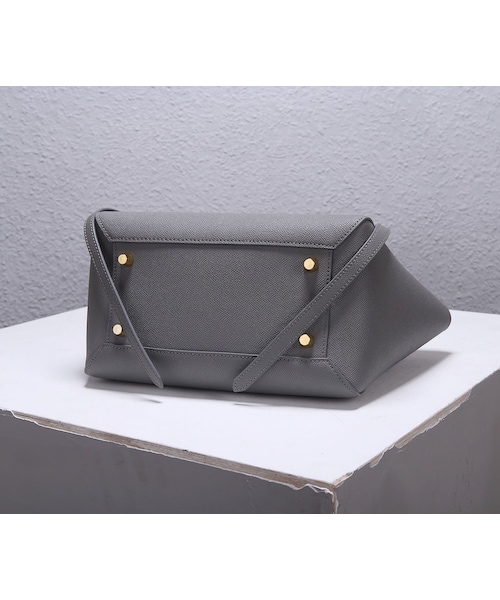 CELINE（セリーヌ）の「CELINE(セリーヌ)MICRO BELT BAG ベルトバッグ マイクロ　トートバッグ ショルダーバッグ（トートバッグ・レディース・その他）」の4枚目の写真