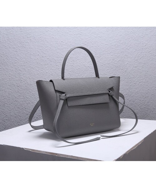 CELINE（セリーヌ）の「CELINE(セリーヌ)MICRO BELT BAG ベルトバッグ マイクロ　トートバッグ ショルダーバッグ（トートバッグ・レディース・その他）」の2枚目の写真