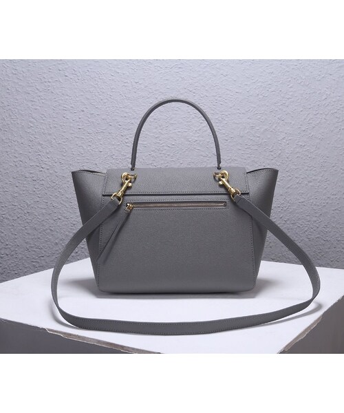 CELINE（セリーヌ）の「CELINE(セリーヌ)MICRO BELT BAG ベルトバッグ マイクロ　トートバッグ ショルダーバッグ（トートバッグ・レディース・その他）」の3枚目の写真