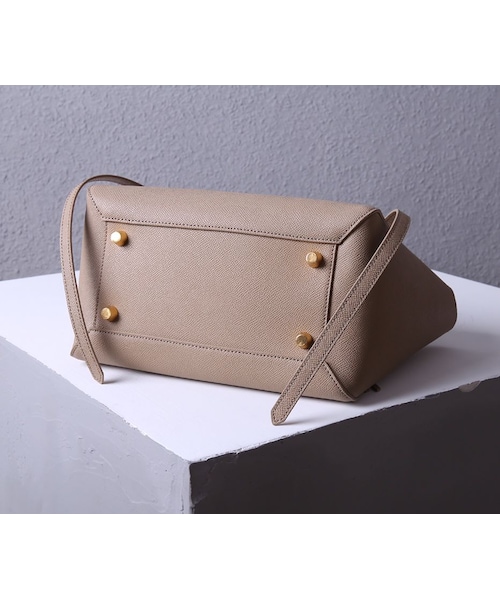 CELINE（セリーヌ）の「CELINE(セリーヌ)MICRO BELT BAG ベルトバッグ マイクロ　トートバッグ ショルダーバッグ（トートバッグ・レディース・その他）」の4枚目の写真