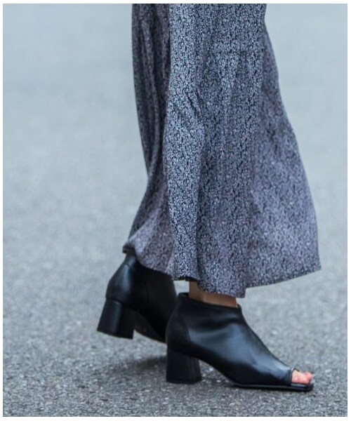 w closet(ダブルクローゼット)の「【Alley】スクエアトゥブーティ(シューズ・レディース・アイボリー/ブラック・M/L)」の16枚目の写真