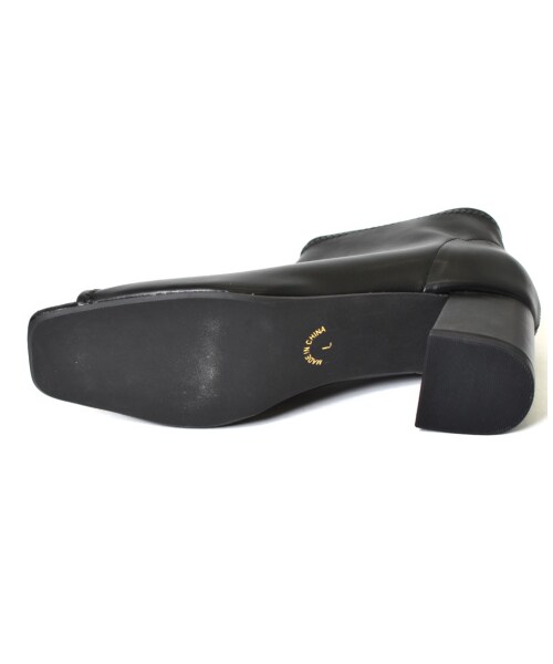 w closet(ダブルクローゼット)の「【Alley】スクエアトゥブーティ(シューズ・レディース・アイボリー/ブラック・M/L)」の9枚目の写真