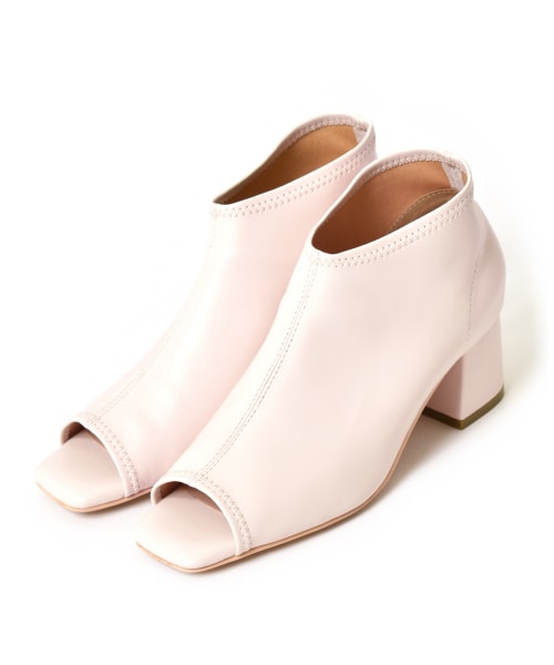 w closet(ダブルクローゼット)の「【Alley】スクエアトゥブーティ(シューズ・レディース・アイボリー/ブラック・M/L)」の2枚目の写真