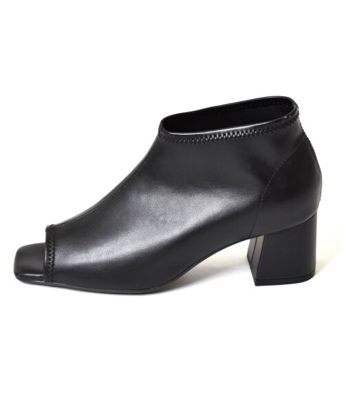 w closet(ダブルクローゼット)の「【Alley】スクエアトゥブーティ(シューズ・レディース・アイボリー/ブラック・M/L)」の7枚目の写真