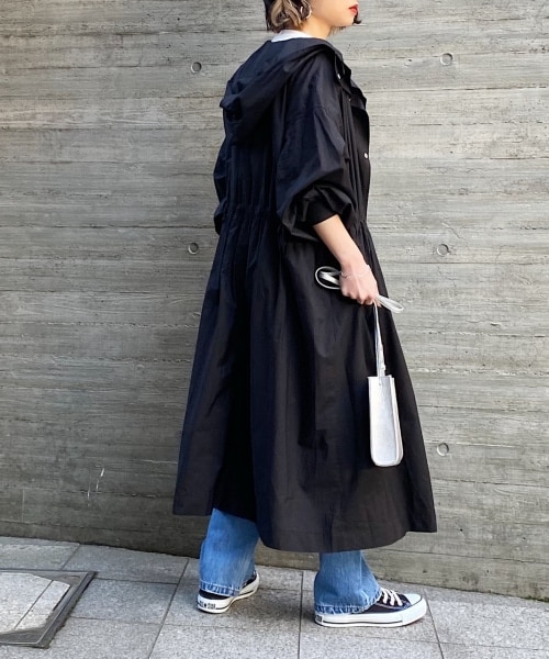 PAGEBOY（ページボーイ）の「ロングフーデッドコート（ジャケット/アウター・レディース・ブラック/グレージュ・F）」の3枚目の写真