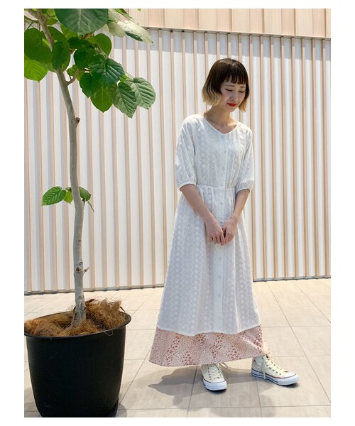 E hyphen world gallery(イーハイフンワールドギャラリー)の「【先行予約】花柄ジョーゼットスカート(スカート・オフホワイト/レッド/ライトグリーン・F)」の17枚目の写真