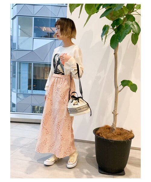 E hyphen world gallery(イーハイフンワールドギャラリー)の「【先行予約】花柄ジョーゼットスカート(スカート・オフホワイト/レッド/ライトグリーン・F)」の12枚目の写真