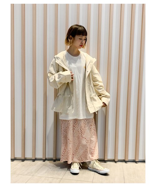 E hyphen world gallery(イーハイフンワールドギャラリー)の「【先行予約】花柄ジョーゼットスカート(スカート・オフホワイト/レッド/ライトグリーン・F)」の10枚目の写真