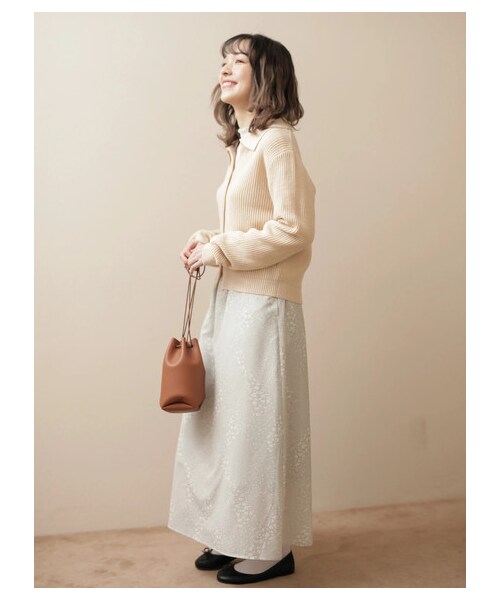 E hyphen world gallery(イーハイフンワールドギャラリー)の「【先行予約】花柄ジョーゼットスカート(スカート・オフホワイト/レッド/ライトグリーン・F)」の3枚目の写真