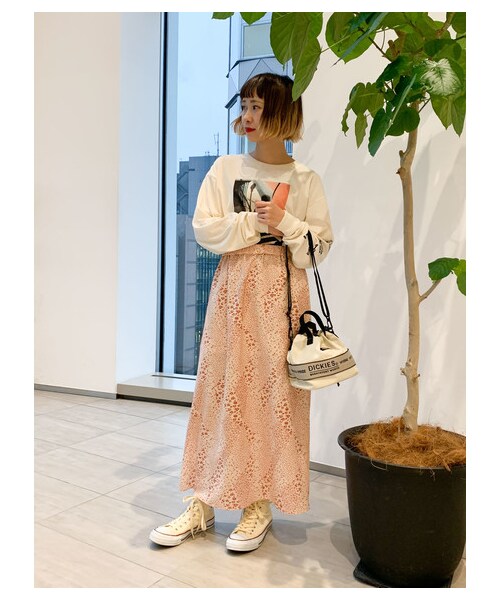 E hyphen world gallery(イーハイフンワールドギャラリー)の「【先行予約】花柄ジョーゼットスカート(スカート・オフホワイト/レッド/ライトグリーン・F)」の13枚目の写真