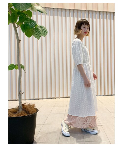 E hyphen world gallery(イーハイフンワールドギャラリー)の「【先行予約】花柄ジョーゼットスカート(スカート・オフホワイト/レッド/ライトグリーン・F)」の16枚目の写真